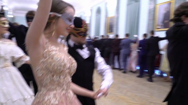 XI Зимний бал-маскарад смотреть онлайн