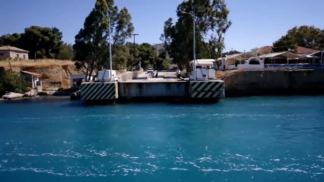 GREECE: Unique submersible bridge 🛳️ crosses the scenic CORINTH CANAL смотреть онлайн