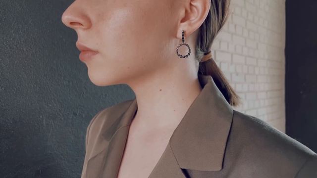 Серьги из серебра с черной шпинелью смотреть онлайн