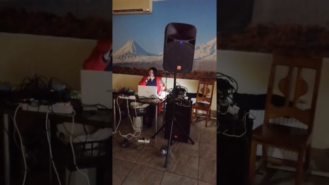 Транзитный пассажир. Распевка перед праздником. Анжела Шкицкая смотреть онлайн