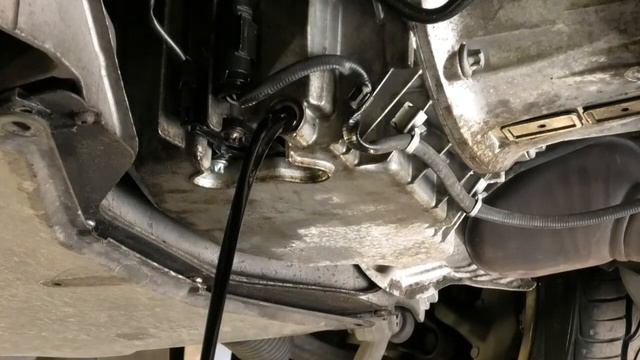 Mercedes C180 W203 2006 Oil, Oil Filter, Change, Coolant, Screen Wash Check