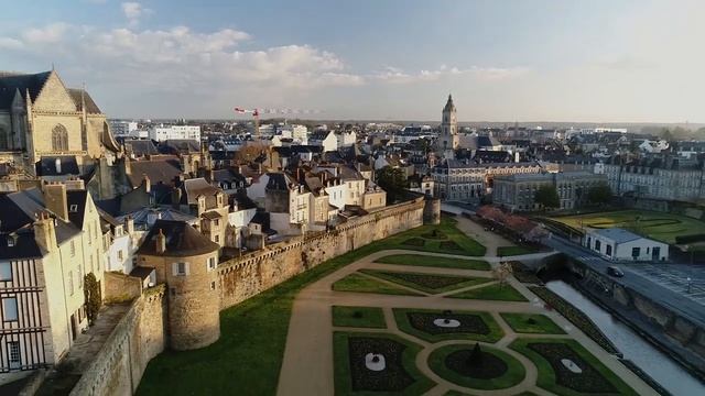 Vannes vue du ciel смотреть онлайн