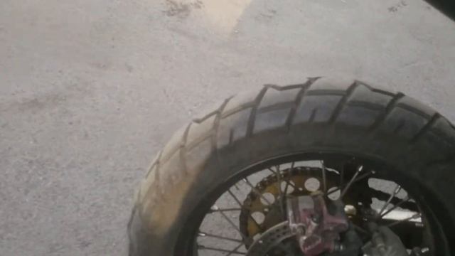 Suzuki DRZ400SM мини обзор.