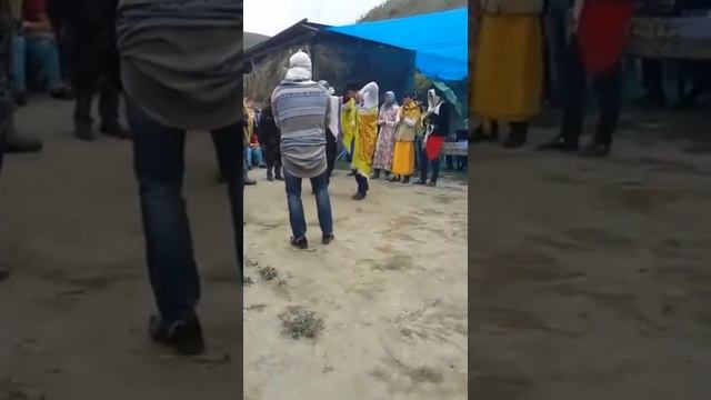 Весёлый шуточный танец на свадьбе смотреть онлайн