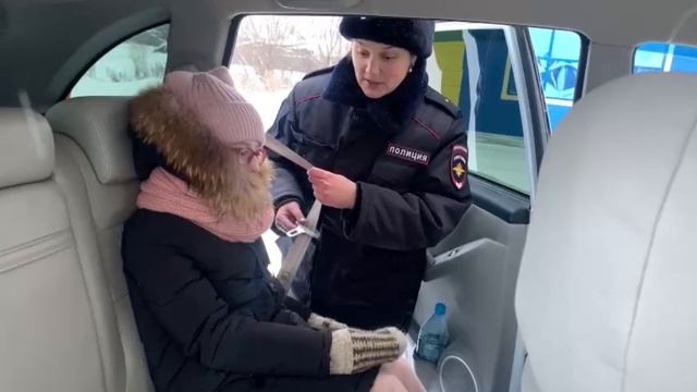 Видеообращение начальника ОГИБДД Д.Шадрина к родителям и учащимся в преддверии зимних каникул смотреть онлайн