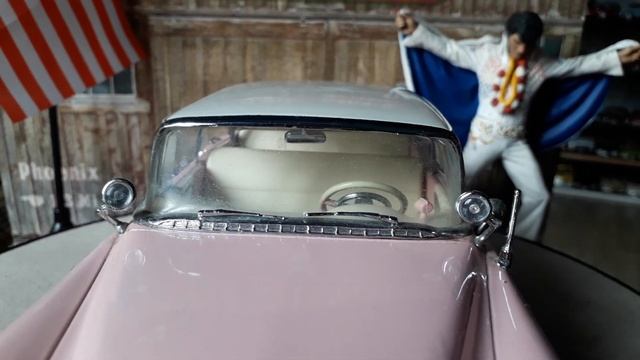 1/18 MRC Edition 1955 Cadillac Fleetwood Serie 60 Elvis Presley смотреть онлайн