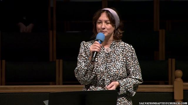 Стих «Мы так мало с Богом говорим» — Ирина Афичук смотреть онлайн