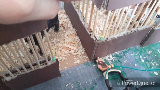 Обзор на конюшню schleich!(своими руками)по уроку канала Lynx Studio) смотреть онлайн