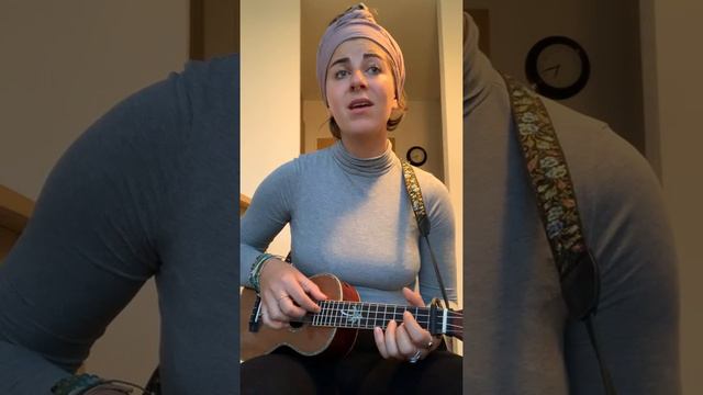 Falling - Harry Styles Ukulele Cover смотреть онлайн