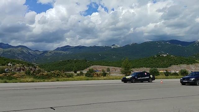Grobnik streeet race - Renault Megane 1.9dci vs BMW 3.0d смотреть онлайн