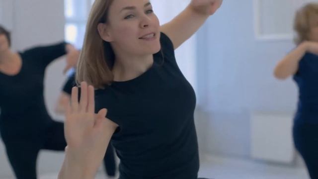 стихотворение студии «Танцы 40+» Елены Билык смотреть онлайн