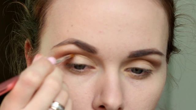 ДНЕВНОЙ МАКИЯЖ с палетками FLORMAR / KRISTINA BEAUTY смотреть онлайн