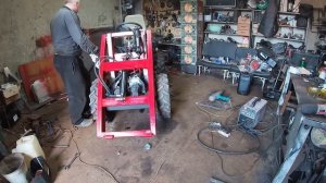 Первый запуск и первые проблемы с гидравликой .Строю самодельный минитрактор погрузчик .