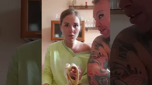 ПОДБИРАЮТ ИМЯ ДЛЯ СОБАЧКИ 23 07 2019 САША МАСЯ ШПАК смотреть онлайн