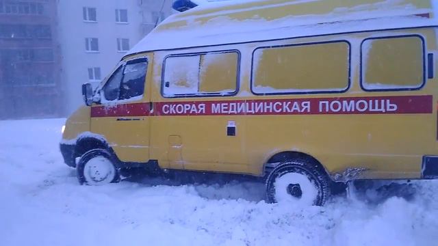 Проблемы с выездом скорой помощи из-за снегопада смотреть онлайн