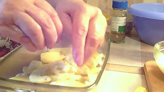 Хек запеченный с картофелем смотреть онлайн