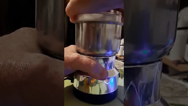 Кофемолка смотреть онлайн
