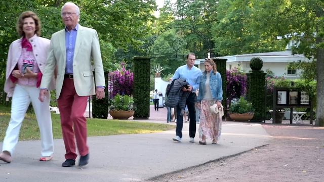 Princess Estelle and Princess Madeleine Jill Johnsson concert at Solliden Palace смотреть онлайн