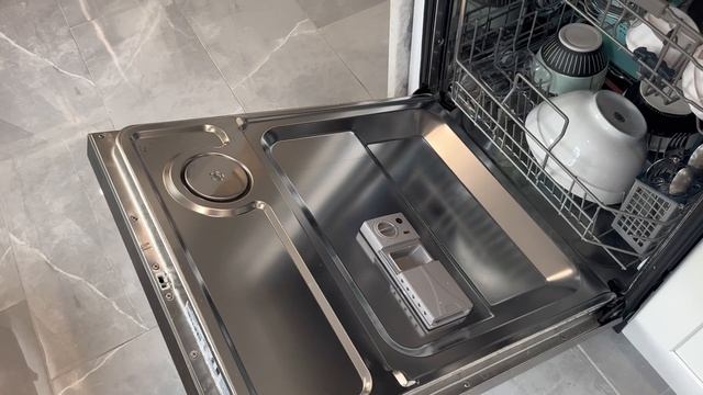 Cascade Platinum Dishwasher Pods - 1 Minute Review смотреть онлайн
