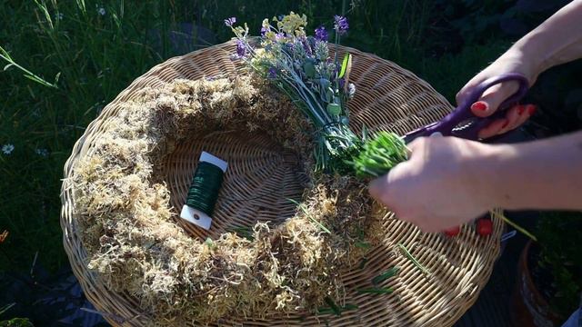 Lavender & eucalyptus wreath: from harvest to home decor 💜🏡 DIY door decor with fresh lavender смотреть онлайн