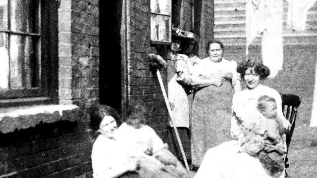 Discovering the Real Peaky Blinders (3/6: Women) смотреть онлайн