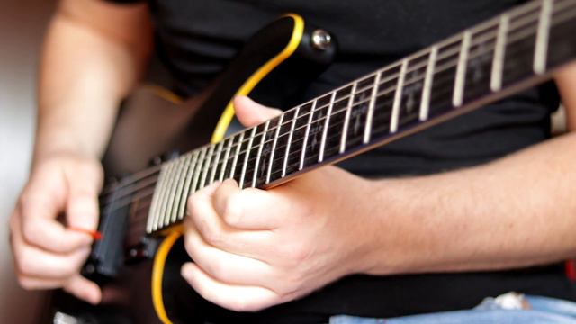 Metallica Medley (Welcome Home, One, Fade To Black) смотреть онлайн