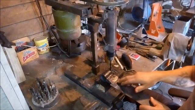 Сверлильный станок своими руками! Часть 2, улучшенный вариант! смотреть онлайн