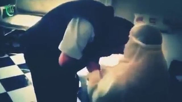 Он не видел мать 35 лет. Его реакция смотреть онлайн