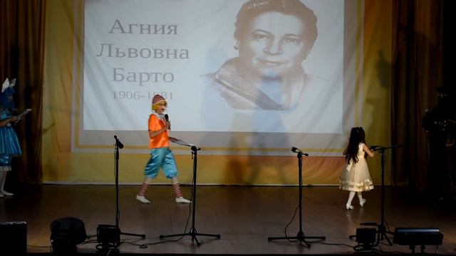 ●1 часть ● Шоу "Карабас-Барабас ищет таланты"● Онохойский детский сад "Колобок"● смотреть онлайн