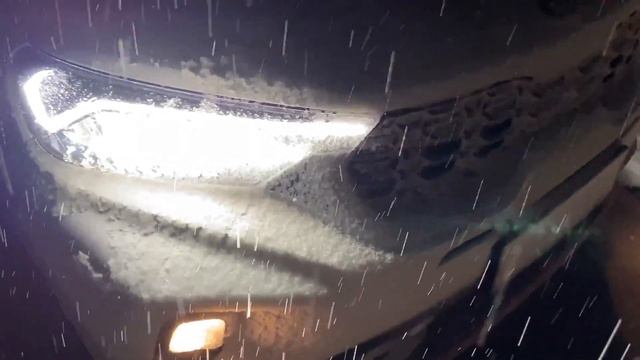 KIA Sonet GTX+ 7 DCT | Testing The Snow Mode