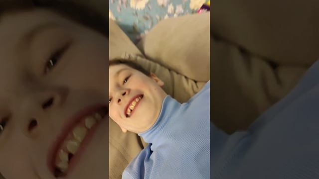 СПУСКАЕМСЯ В ПОДВАЛ ДОМА МОЕГО БРАТА 3! смотреть онлайн