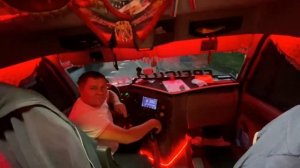 Трак огонь! Обзор Freightliner Columbia со спальником от Volvo