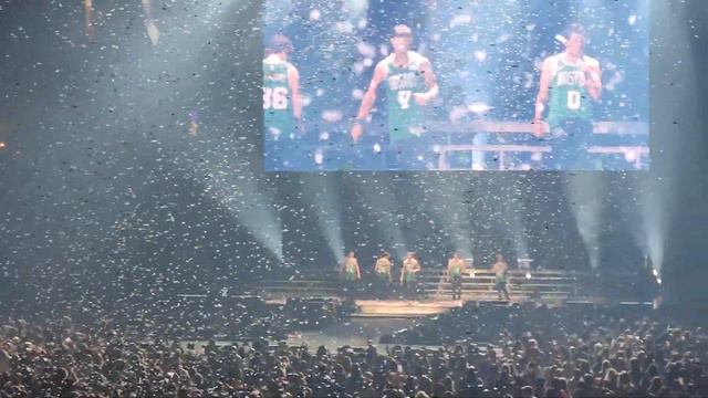 NEW KIDS ON THE BLOCK US TOUR 2022 WITH RICK ASTLEY, SALT-N-PEPA, & EN VOUGE HONDA CENTER ANAHEIM смотреть онлайн