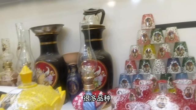 环球旅行（116）伊朗旅行记，在马什哈德逛街买了点藏红花，热情伊朗小哥请喝咖啡 смотреть онлайн