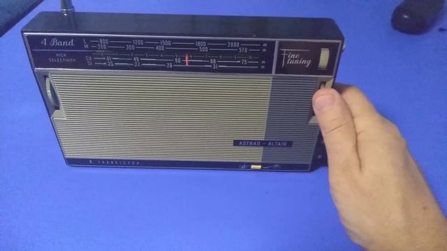 Радиоприемник Россия 301, или Астрад-Альтаир(Astrad-Altair) обзор.Сделано в СССР смотреть онлайн
