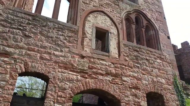 Burg Wertheim/ Вертхайм, остатки разрушенной крепости. смотреть онлайн