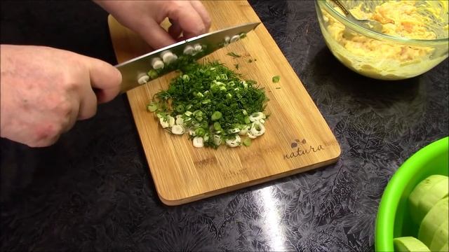 Невероятно вкусные запеченные Кабачки с курицей и сыром! Легко, просто и быстро! смотреть онлайн