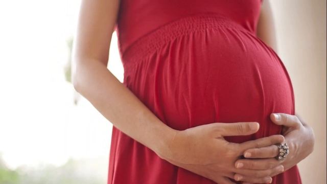 БЕРЕМЕННОСТЬ ЗИМОЙ | Как уберечь себя и ребёнка, если беременность пришлась на холода смотреть онлайн