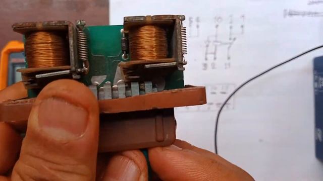 peugeot 405, 306, 406 d8,citroen xantia fuel pump double relay test good ( multimeter ,12v battery) смотреть онлайн