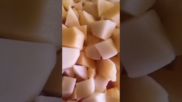 Вкусный, простой гороховый суп.