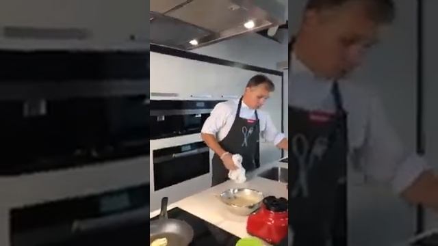 Императорский омлет Кайзершмаррн | Мерчук смотреть онлайн