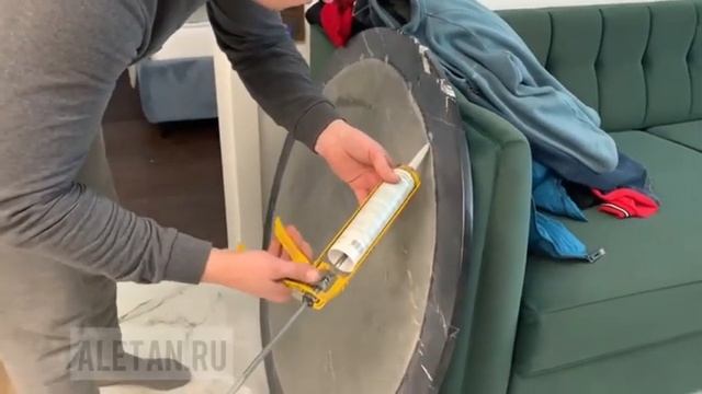 Мраморный стол смотреть онлайн