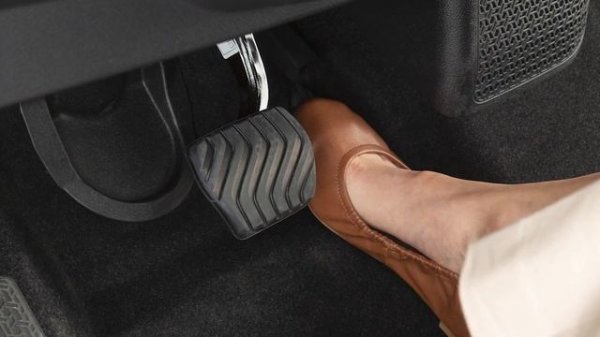 2023 Nissan ARIYA - Parking Brake and Indicator