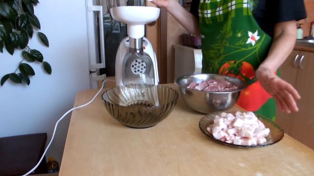 Российская мясорубка, делаем фарш, что получилось. смотреть онлайн