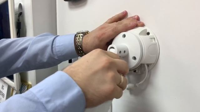Монтажная коробка Kadron JB1-100W смотреть онлайн