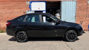 r17 диски на Лада гранта FL lift / Khomen + haida 205/45