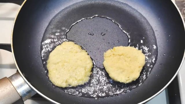 ПРАВИЛЬНЫЕ Драники (Деруны) без яиц и муки! Очень вкусный и простой рецепт драников! смотреть онлайн