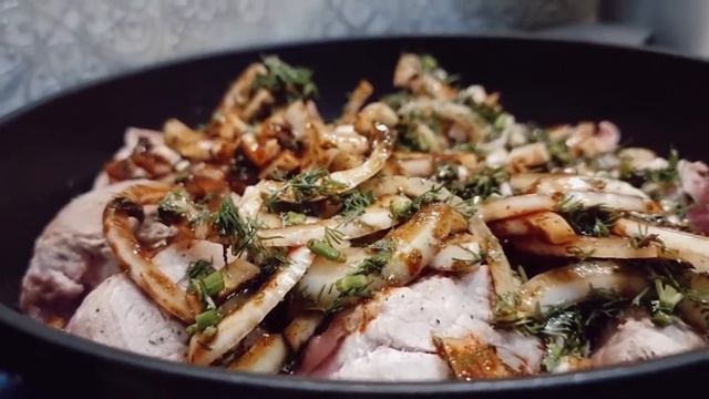 Филе свинины в соевом соусе на антипригарной сковороде iCook, а также овощной суп-пюре смотреть онлайн
