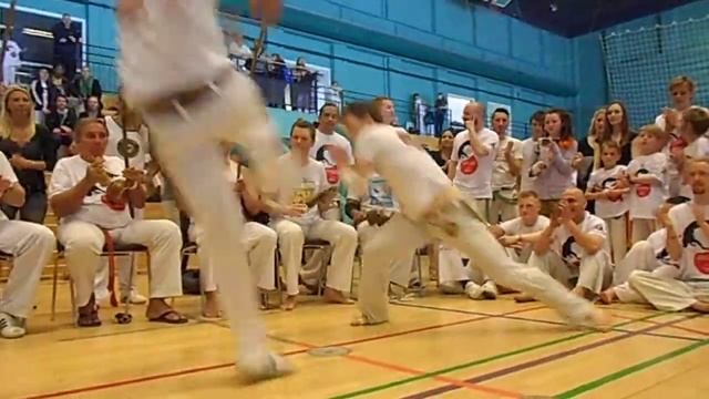 16° Scandinavian Capoeira Meeting & Batizado - Jogo CM Kapacete e Prof. Soneca 2 смотреть онлайн