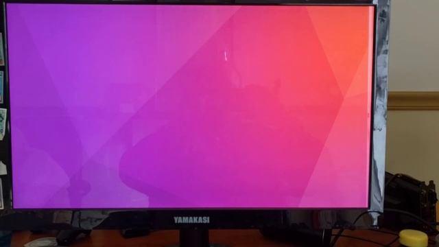 Ubuntu 16.04 beta2 first boot with open source nVidia driver. смотреть онлайн